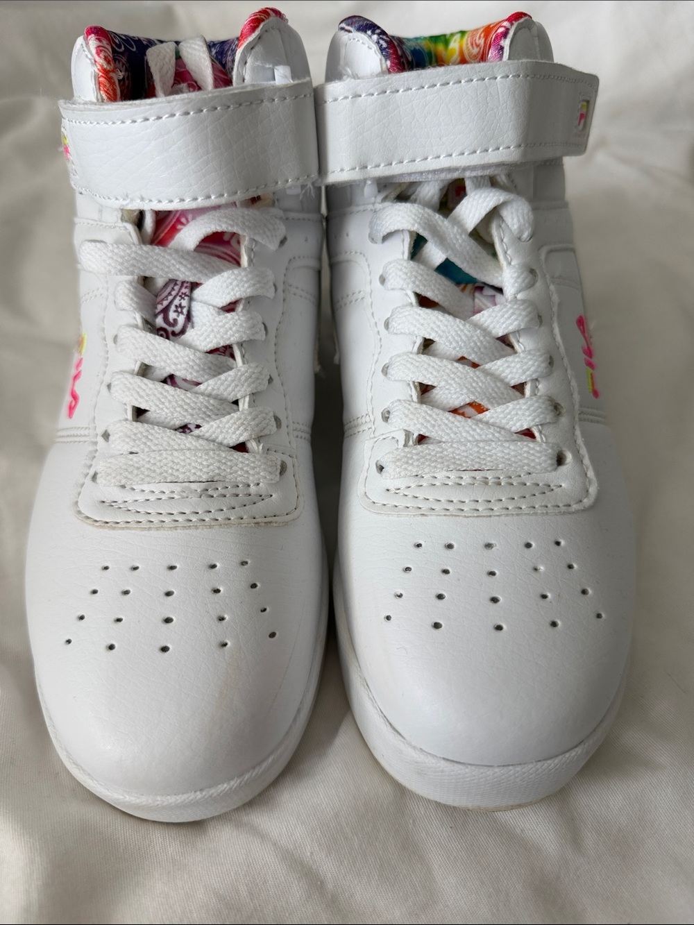 Fila Kids White High-Top Sneakers with Rainbow Lining